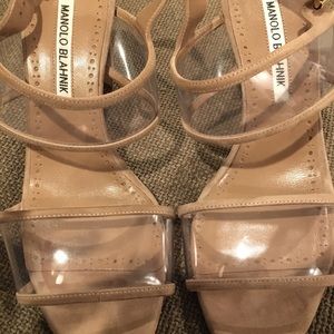 BNIB Manolo Blahnik beige block heel sandals